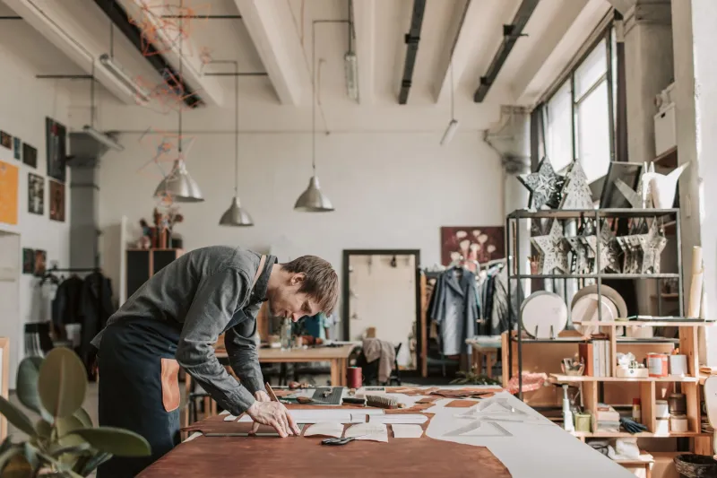 Ride the Calendar: How Smart Cricut Makers Shift Their Product Lines to Match What's Selling